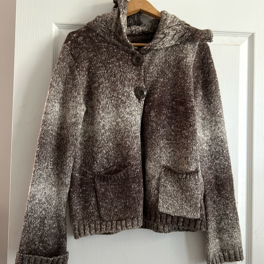NWT 2 button cardigan